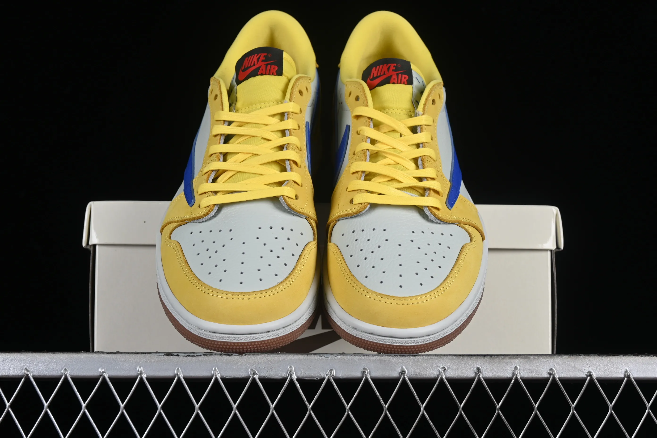 All categories Air Jordan Jordan series basketball shoes Air Jordan 1 Low foreign trade version Travis Scott x Air Jordan 1 Low OG AJ1 Joe 1 undercut low DZ4137-700